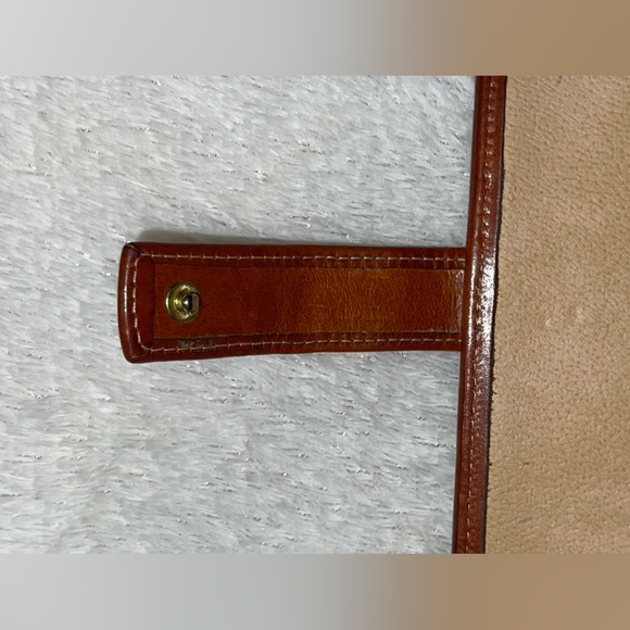 Vintage Dooney & Bourke Organizer (Pre-loved) - Picture 9 of 16